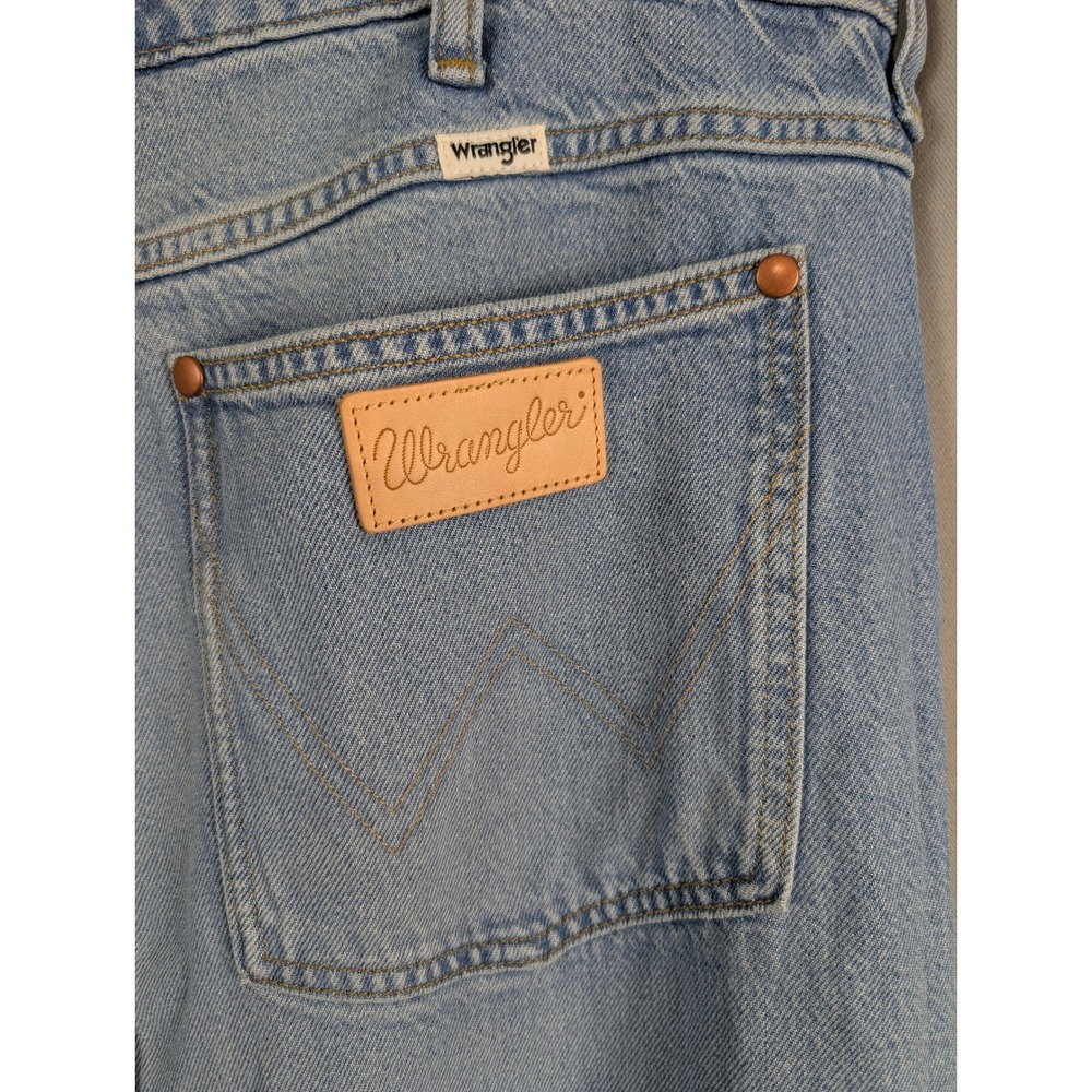 Wrangler Mid Rise Wide Leg Jeans Womens 33/32 Light Blue NWT - Picture 4 of 7